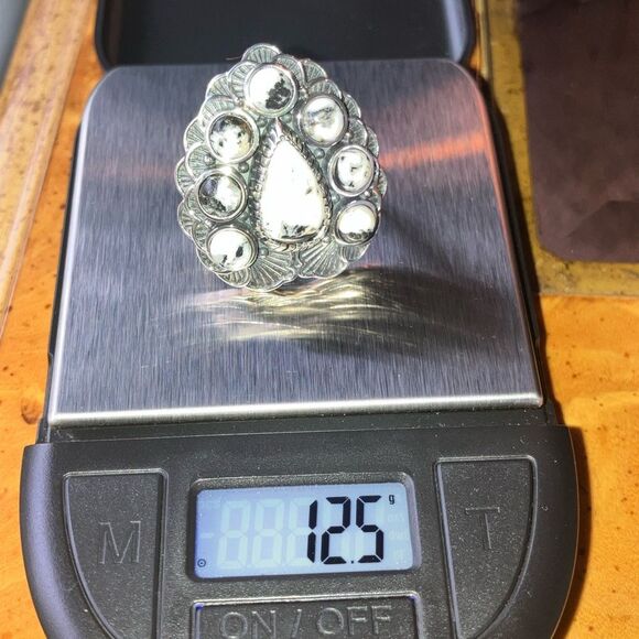 Genuine White Buffalo Sterling Silver Cocktail Ring Size 7 - Picture 9 of 9